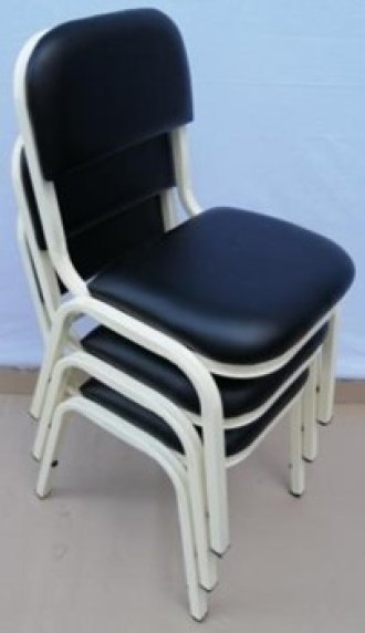 SILLA APILABLE CON ASIENTO Y ESPALDAR TAPIZADO
